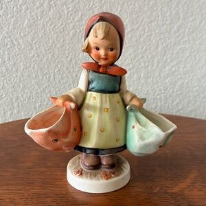 1960-63 Hummel “Mother’s Darling” Porcelain Figurine